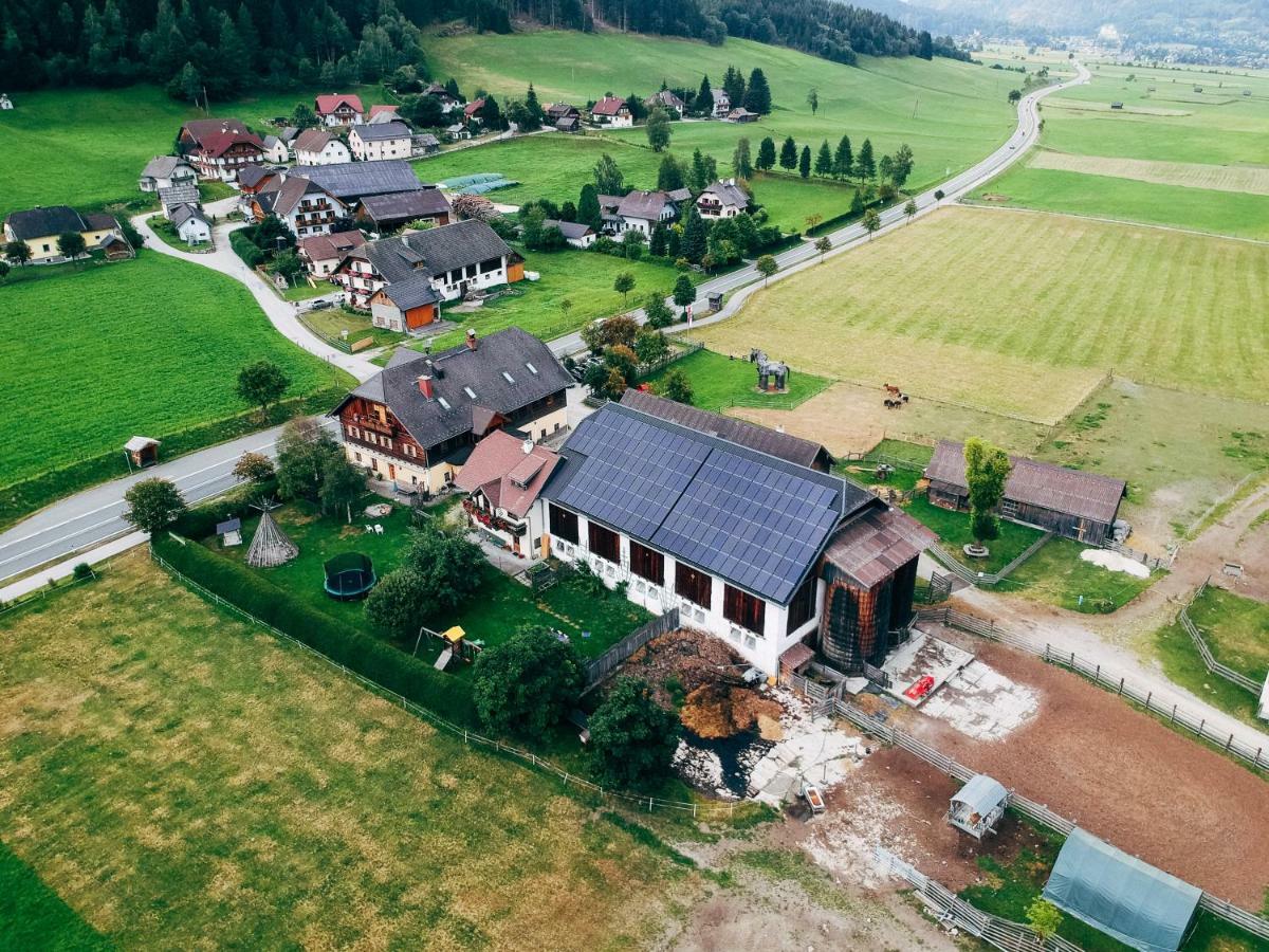 Gut Neusess Villa Mauterndorf  Buitenkant foto